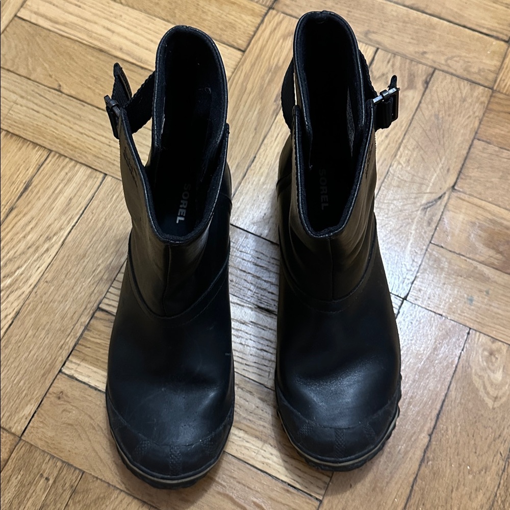 Sorel Black Leather Ankle Rain Boots